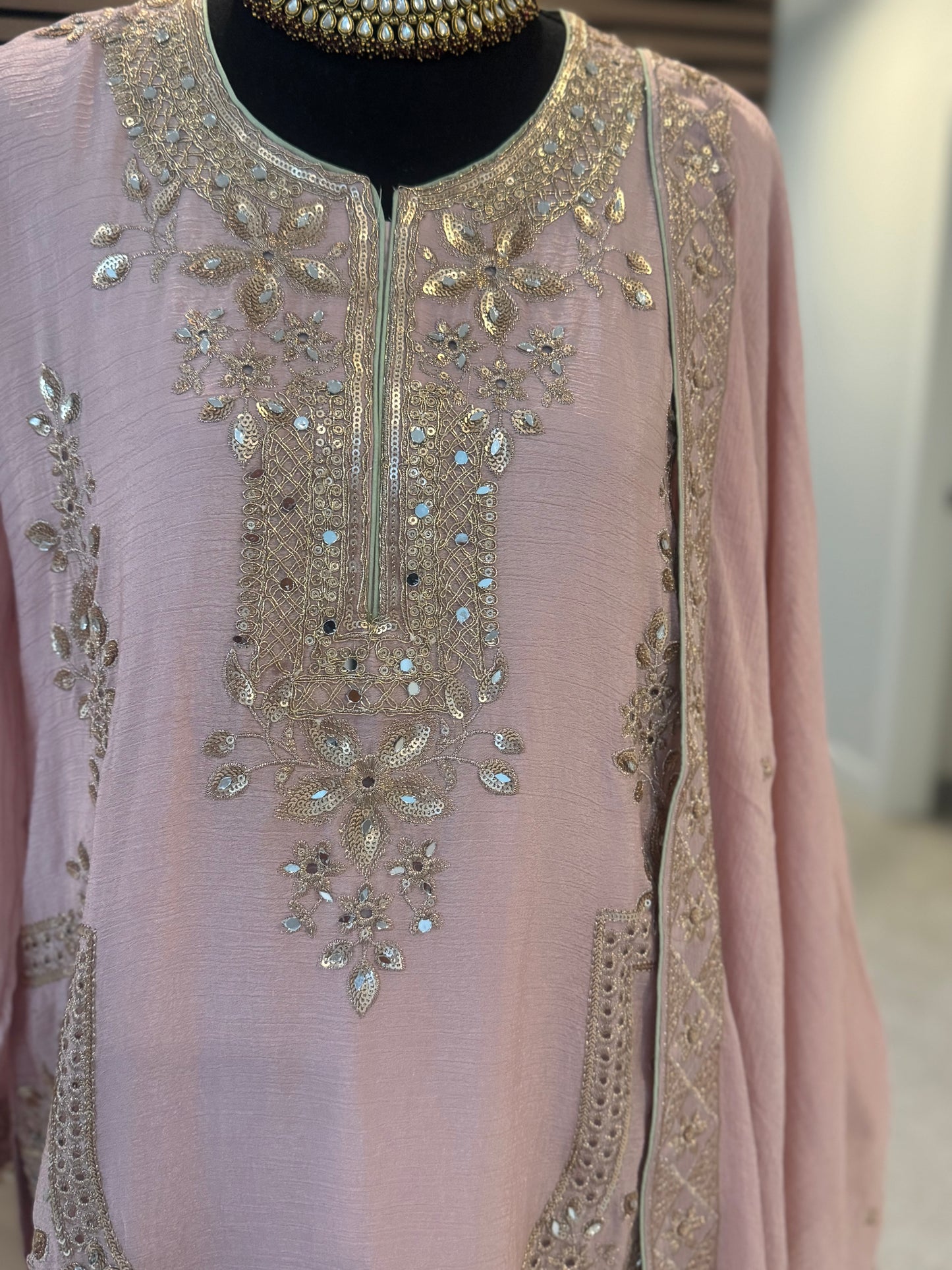 Pink short shirt with heavy thread work